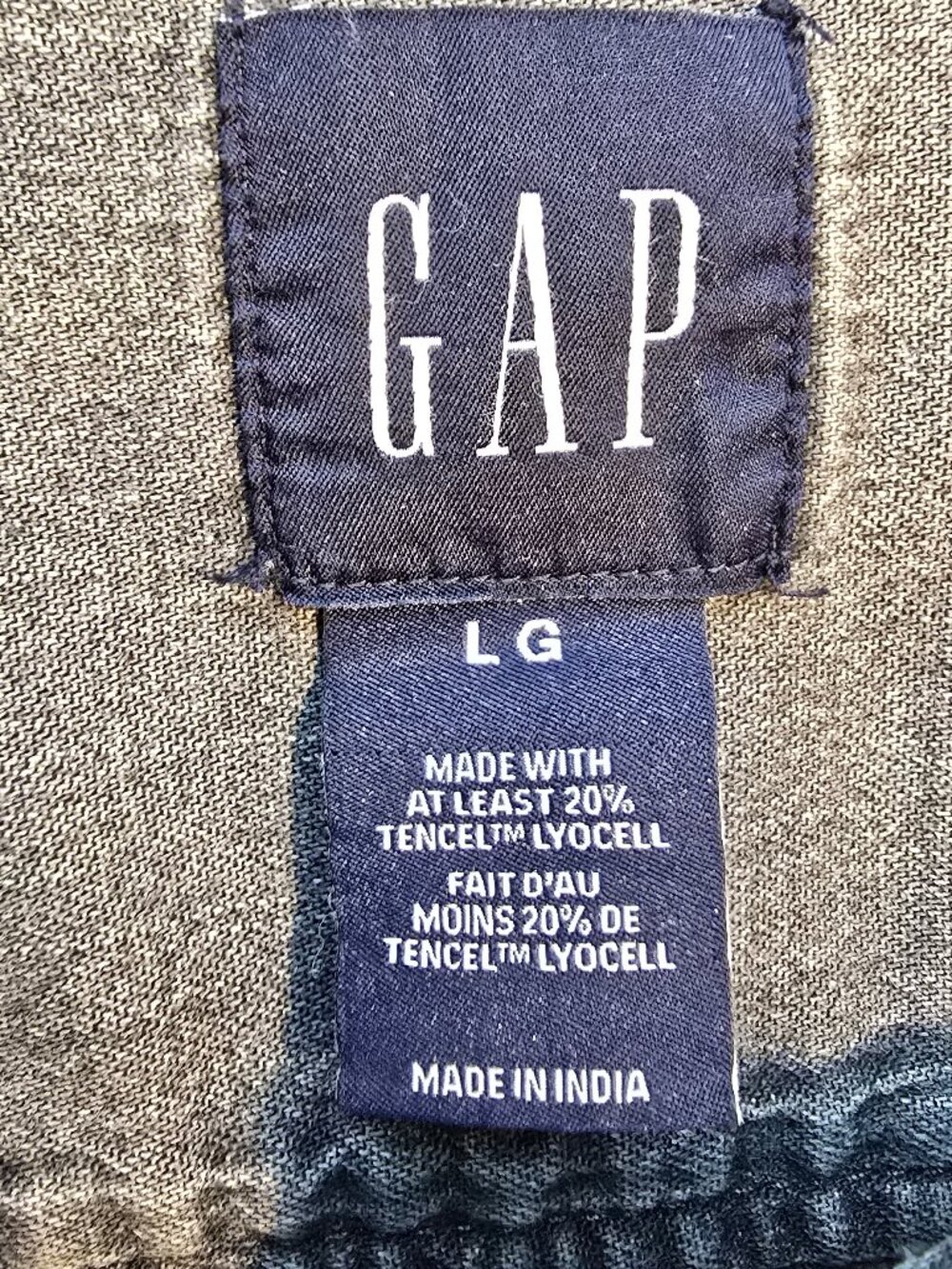 GAP Jeweled Pintuck Denim Button Up Grey Wash Shirt Size Large - Picture 7 of 10